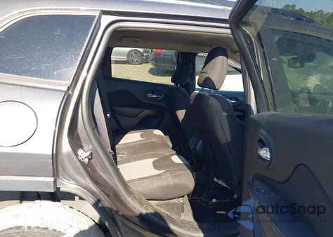 2017 Jeep Cherokee Altitude Fwd из США, поврежденный, VIN 1C4PJLAB9HW566180